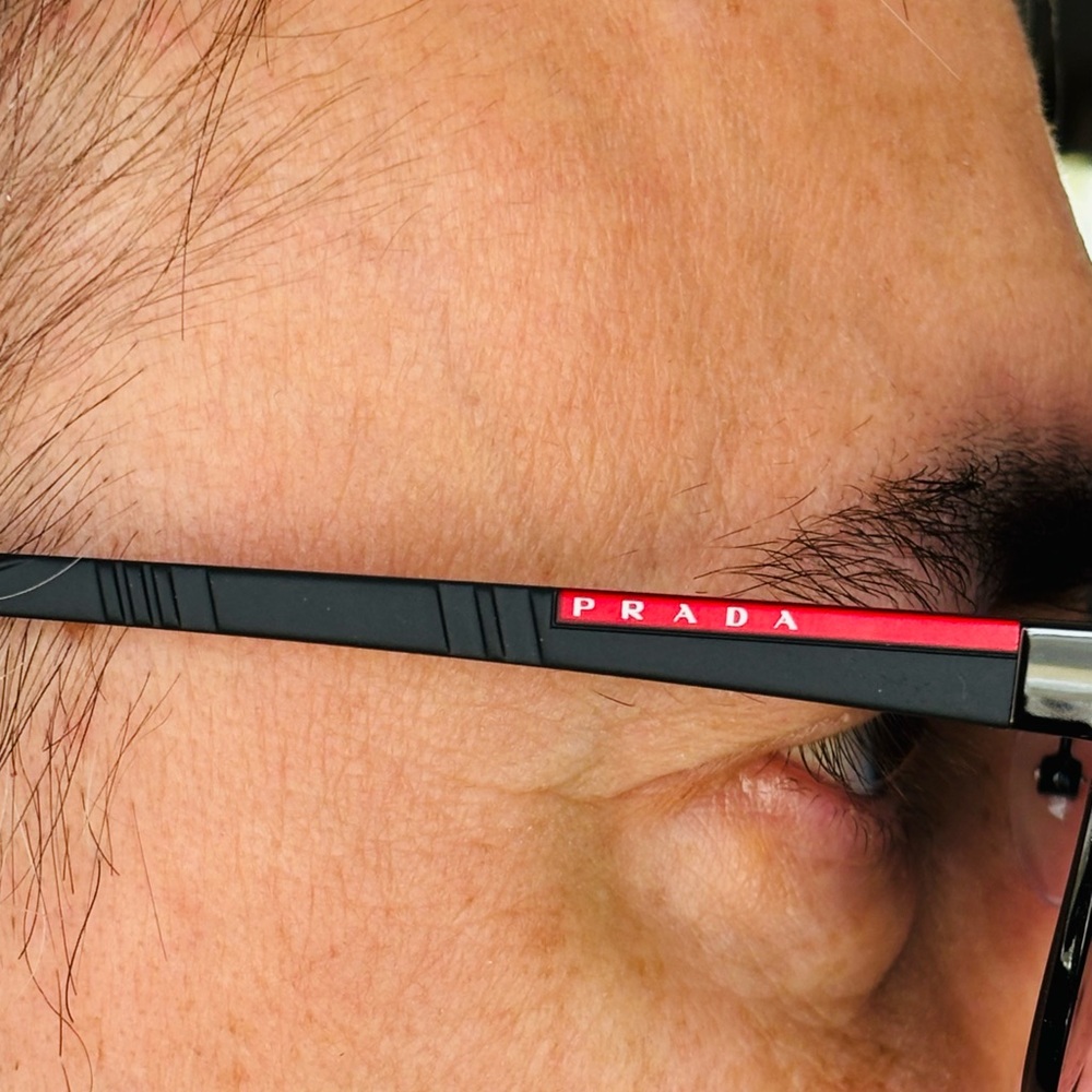 Prada Dark Aviator Sunglasses. New in the box. Full inclusion. Unisex - Picture 3 of 4